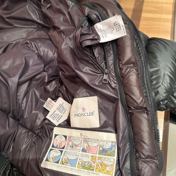 MONCLER - Men's Forest Green Down Jacket - Picture 7 of 16